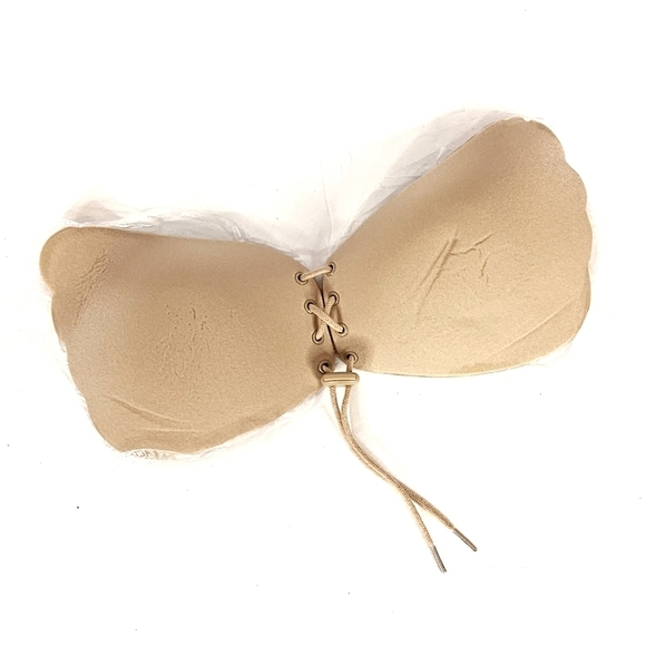 Strapless Self-Adhesive Bra NWT - Picture 2 of 6